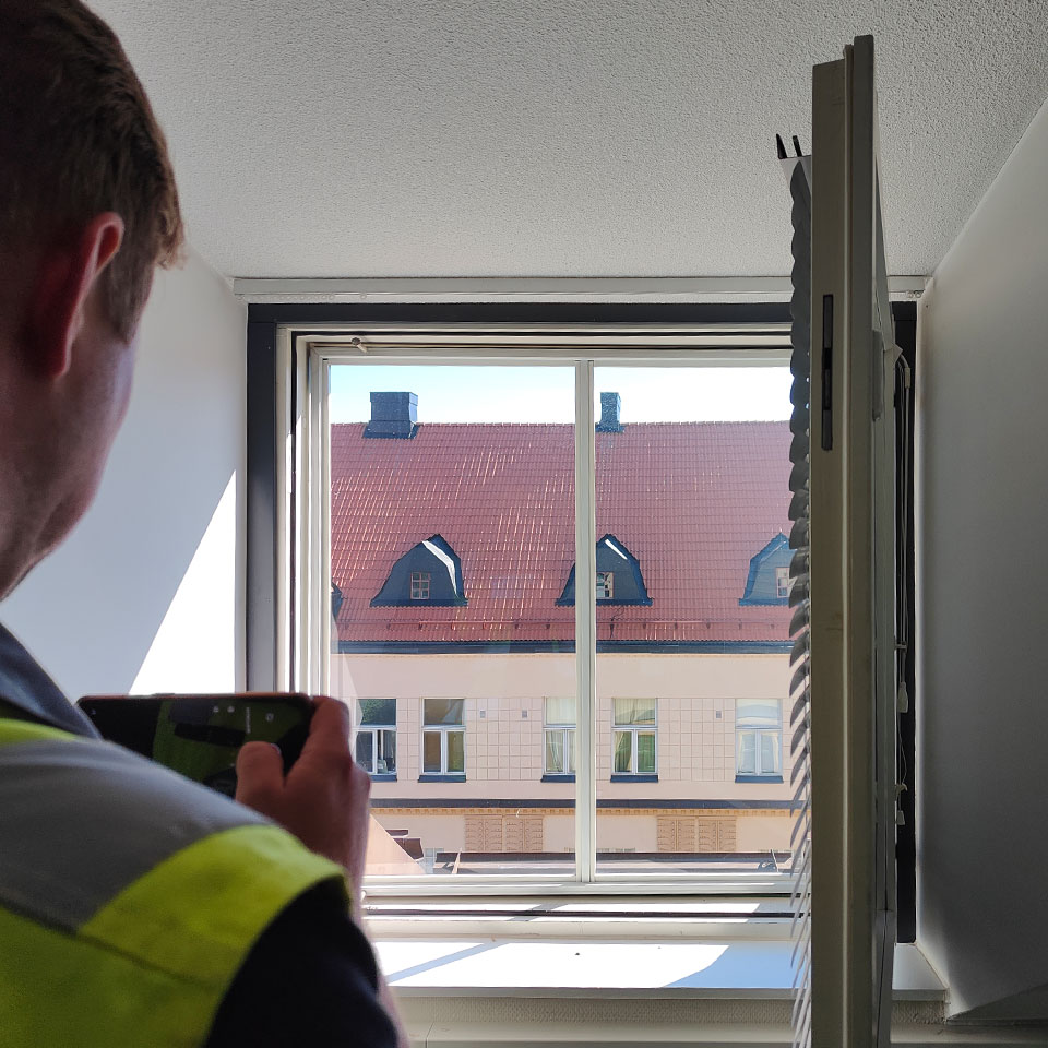 Tilaa ikkunoiden kuntotutkimus kätevästi kiinteistöönne!