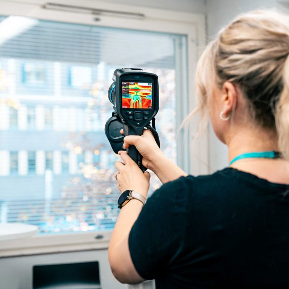 Tilaa lämpökuvaukset kätevästi kiinteistöönne!